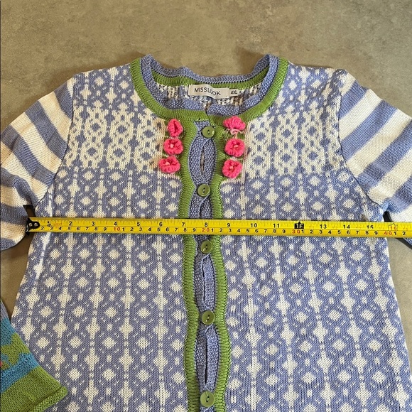 MISS LOOK Vintage Patterned Cardigan with Floral Accents. Small - Picture 5 of 8